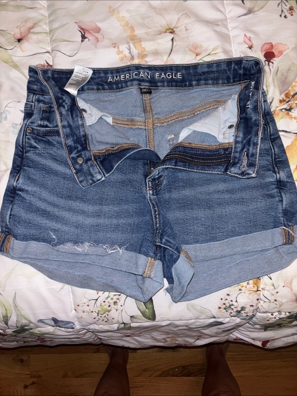 American Eagle Outfitters Blue Denim Cuffed Women's Shorts